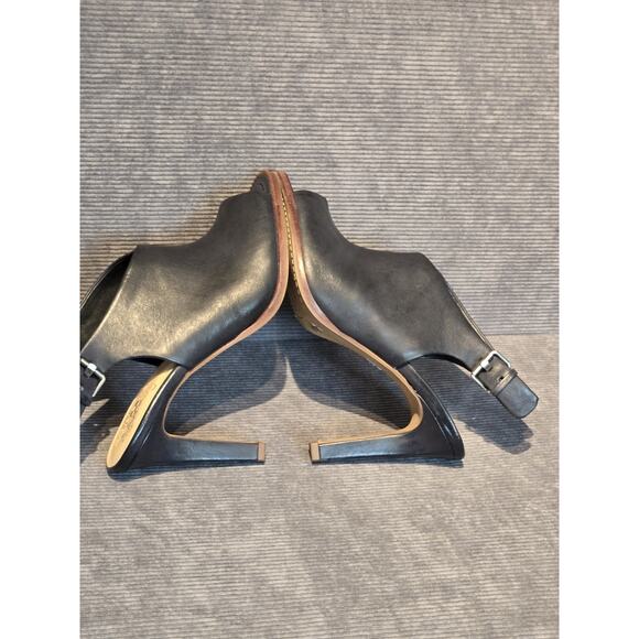 Vince Camuto Women's Leather Sandal Bootie Shoe 8M EU38.5 Navy. Very Good - Picture 10 of 13